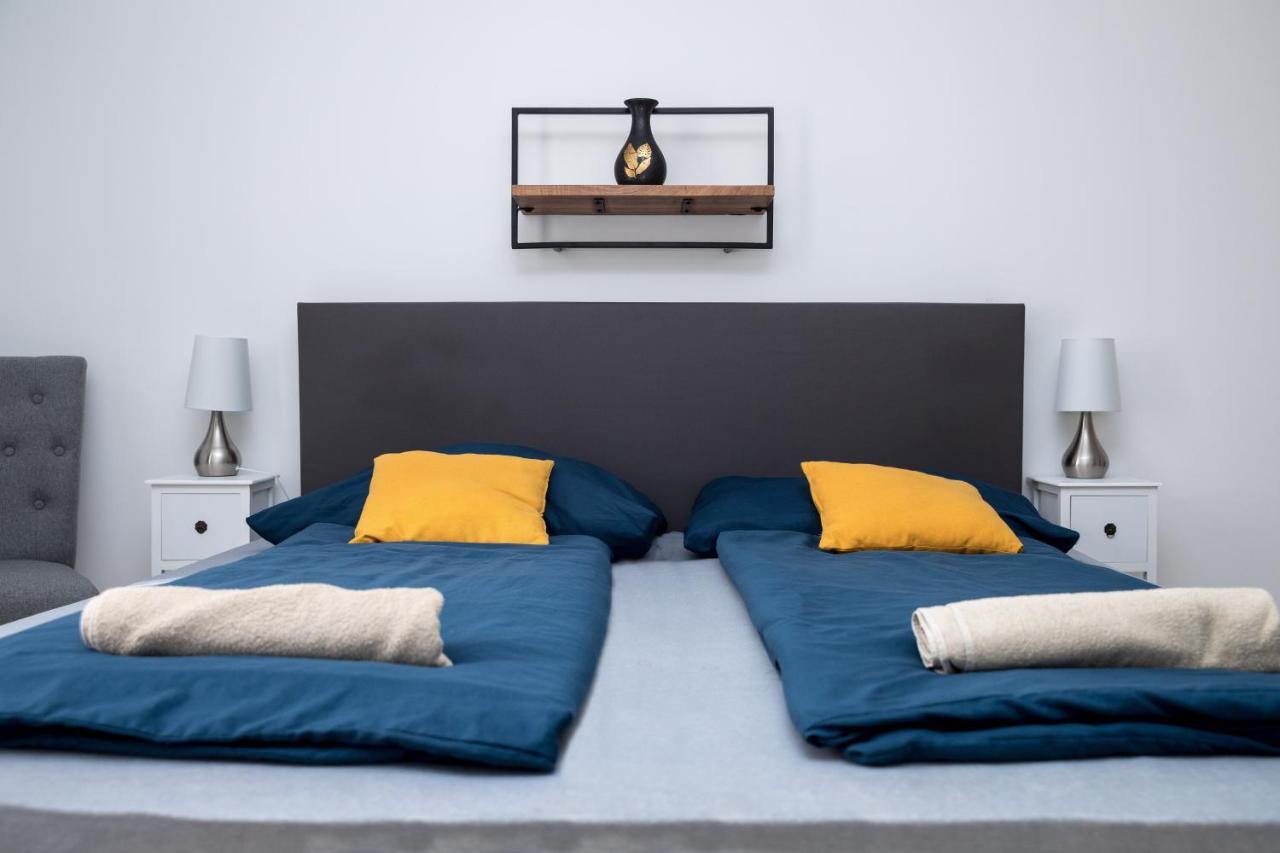 Kossuth Apartmanhaz Apartament