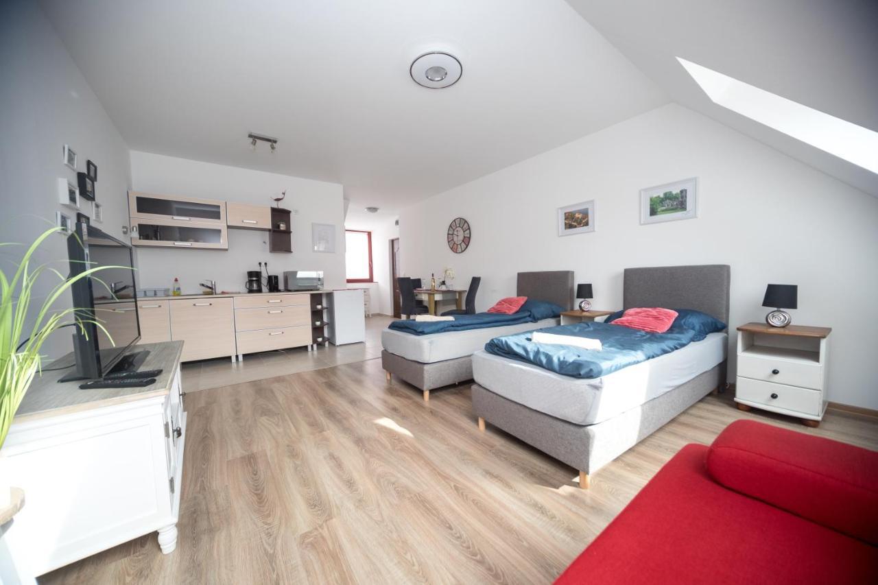 Apartament Kossuth Apartmanhaz Tata
