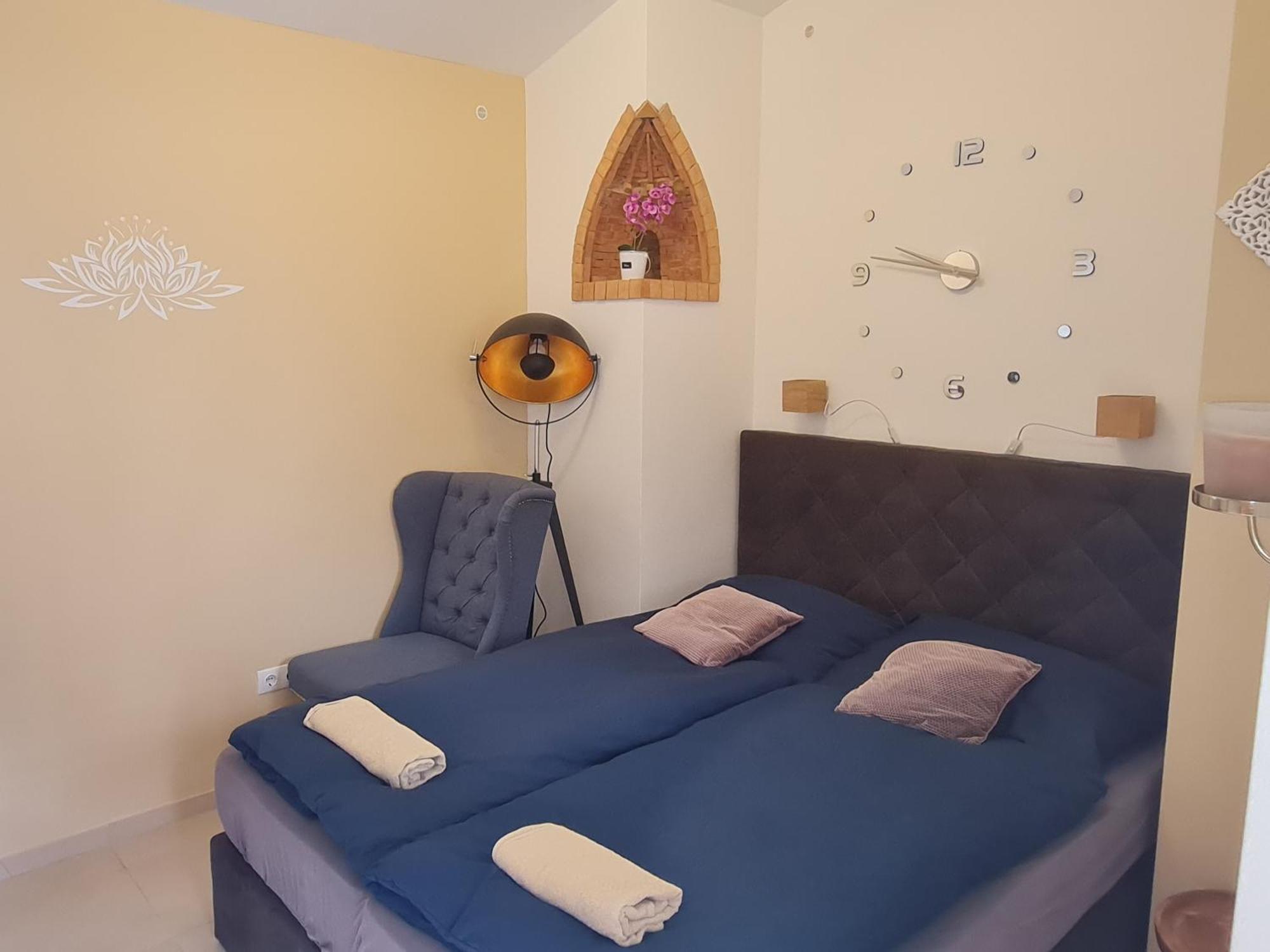 Apartament Kossuth Apartmanhaz *